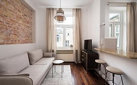 Hoża 62 Deluxe Studio by BookingHost